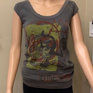 NEW WOMENS OBEY CAP SLEEVED TOP  SZ M